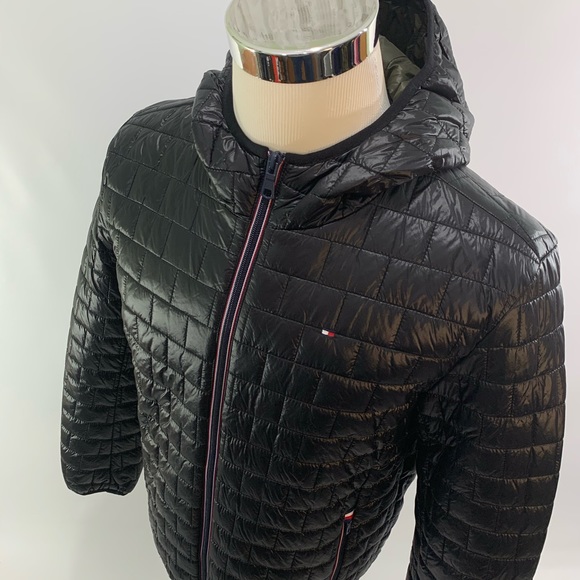 *Liquidation*Tommy Hilfiger Packable Puffer Jacket - Picture 5 of 8